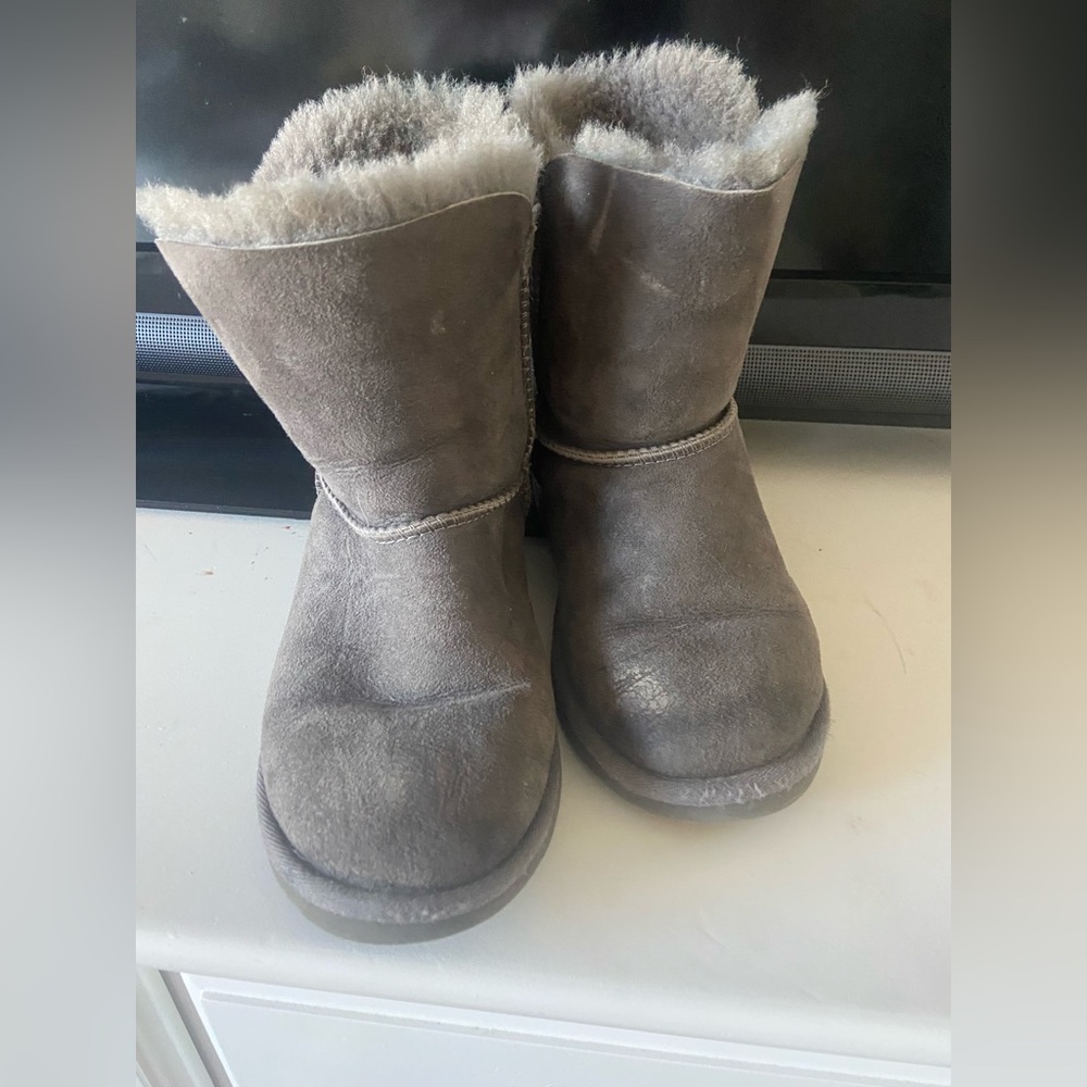 Gray Uggs - image 3